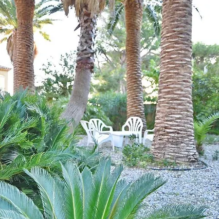 En Bord De Villa